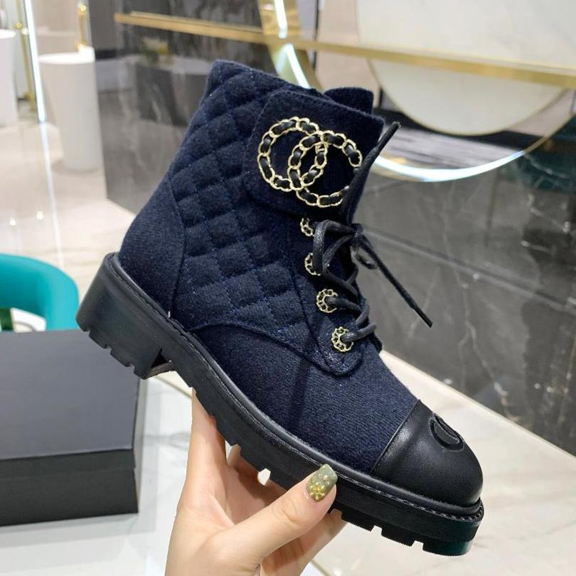 

2022 Leather Chains Logo Interlocking Black Ankle Biker Chunky Platform Flats Combat Boots Low Heel Lace-up Booties Women Luxury Designers Shoes, Grey(cotton)