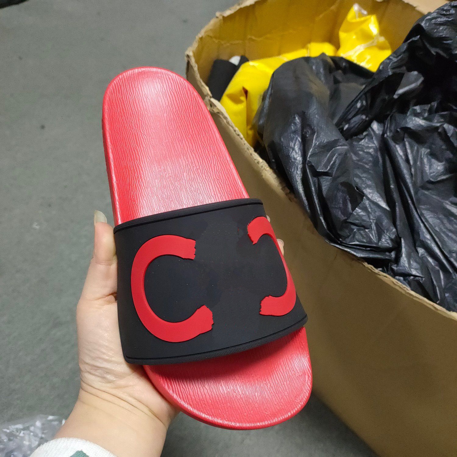 

Paris 2021 Sliders Mens Womens Summer Sandals Beach Slippers Ladies Flip Flops Loafers Black White Blue Slides Chaussures Shoes kjmvh002