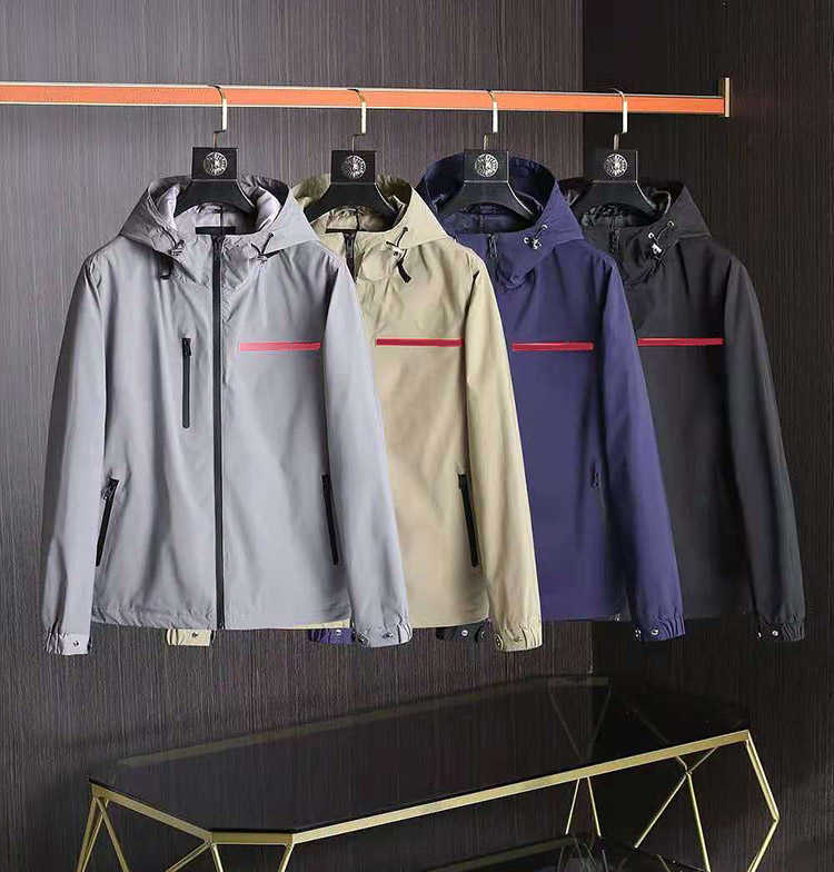 

20ss Mens coat Hooded jacket designe parka coats jackets Autumn And Winter parkas for men hoodies Windbreaker Long Sleeves Zippers Letters
