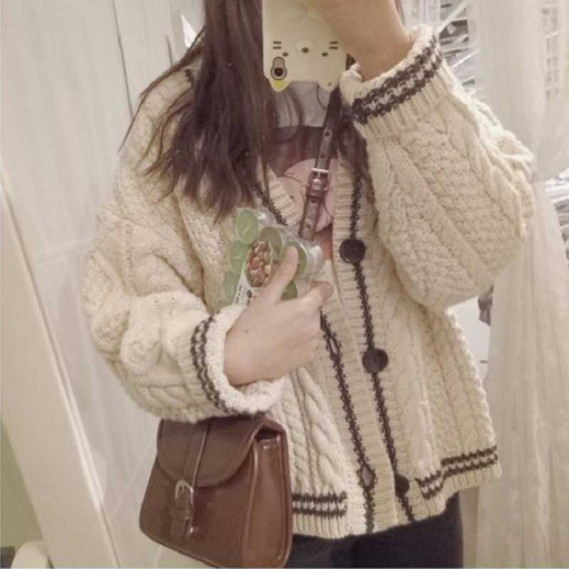 

Korea Preppy Style large size winter women' Japan knitted ins Harajuku sweater cardigan button cute V-Neck Twist 210608, White