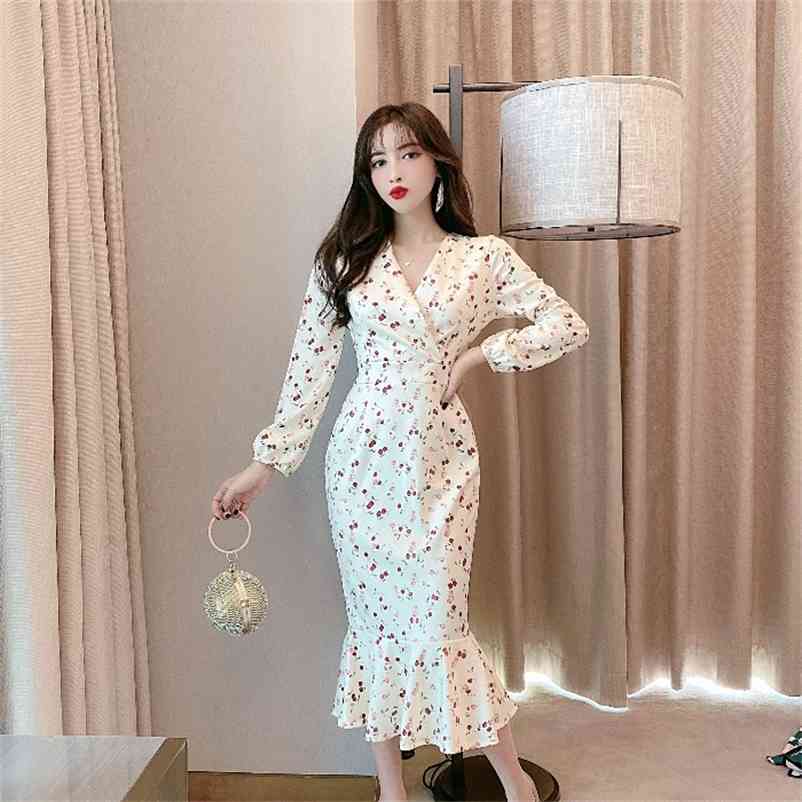 

summer floral dress female temperament retro French long sleeve bottoming fish tail 210603, Beige