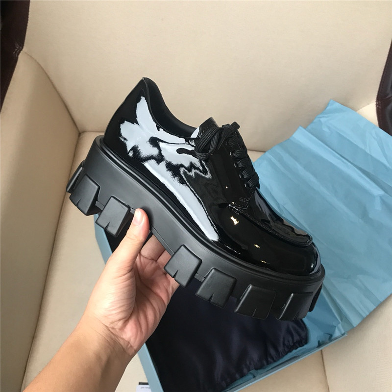 

Women Dress Shoes Black White Platform Casual Shoe Pgraded Triangle Loafers Low-top Wedding Party Fashion Business Heels with Original Box 35-40, Black heel height: 4cm