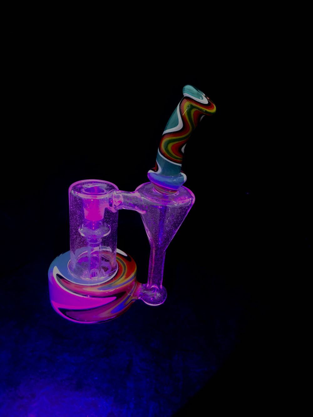 

Hookahs,rbr,wigwag with uv pink ,recycle,smoking,14 mm joint,smoking accessory