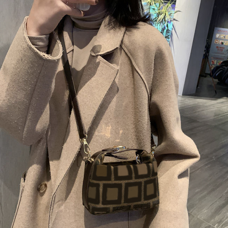 

Designer Handbags Wallet Ladies Shoulder Bag and Houndstooth Fabric Crossbody Bag Luxury Saddle High Quality Handbag, Khaki