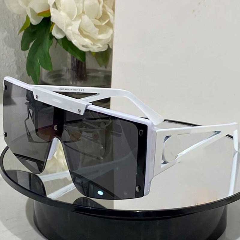 

Designer Sunglasses V 4393 oversized lens mens or womens half-frame all black glasses white temples gradient color lenses outdoor driving anti-UV400 with box