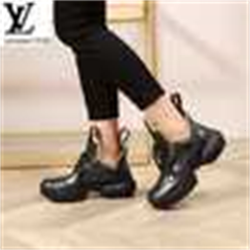 Femmes de luxe Sneakers Skate Dance Ballerina Appartements Mocassins Espadrilles Coins De Robe Chaussures Designer LQJ0