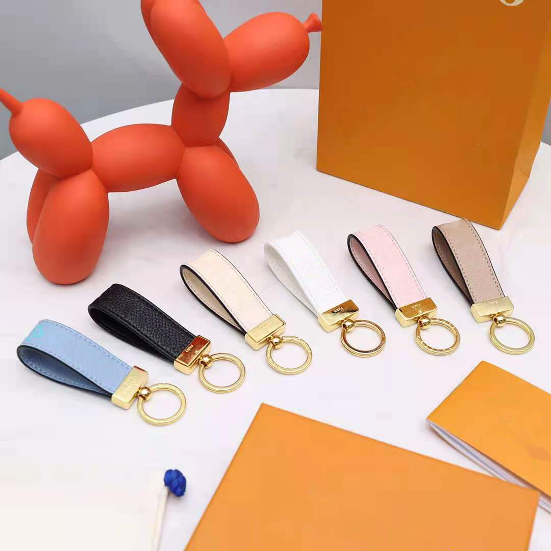 

2021 High qualtiy Leather Keychain Designers Key ring Men and Women Car Bag Keychains with box packing