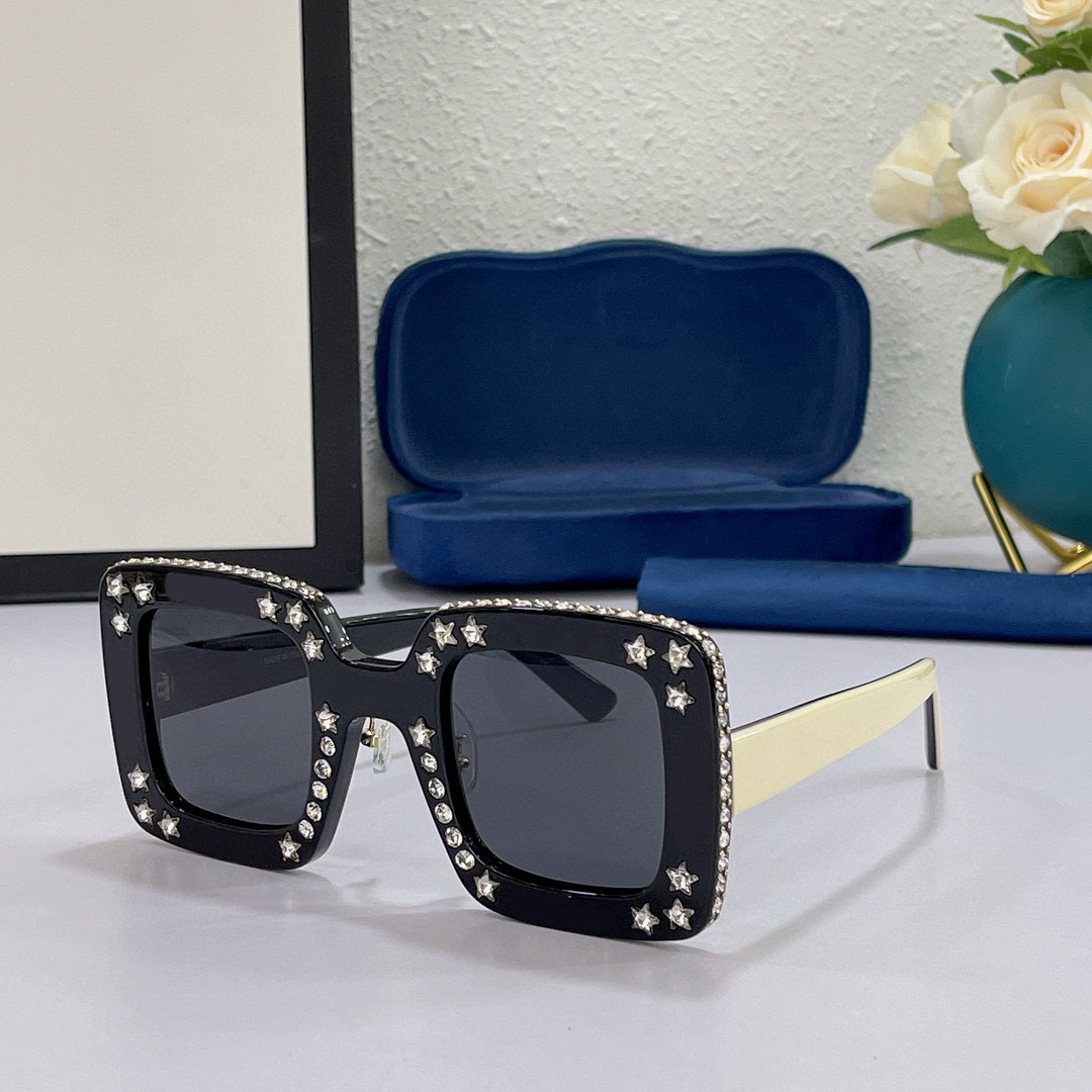 

SUNGLASSES Unisex Summer 0780 Style Anti-Ultraviolet Retro Plate With Stars Frame Eyeglasses Random Box