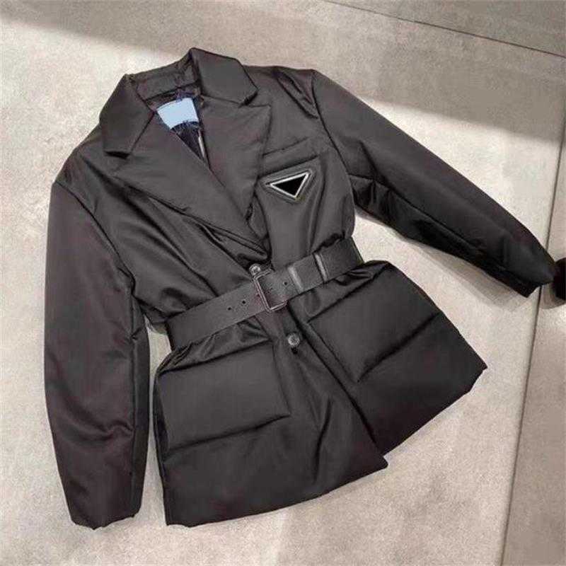 

Women Designer Jacket With Letters Budge Sequins Winter Down Parkas for Womens Jackets Coats Adjustable Waist Streetwear Windbraker Style, Black1