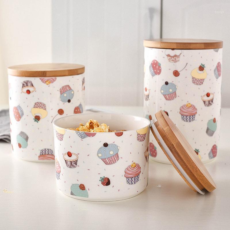 

Storage Bottles & Jars Creative Ceramic Cute Wooden Lid Kitchen Sealed Jar Seasoning Tea Beans Coffee Paper Decoration WF1128218