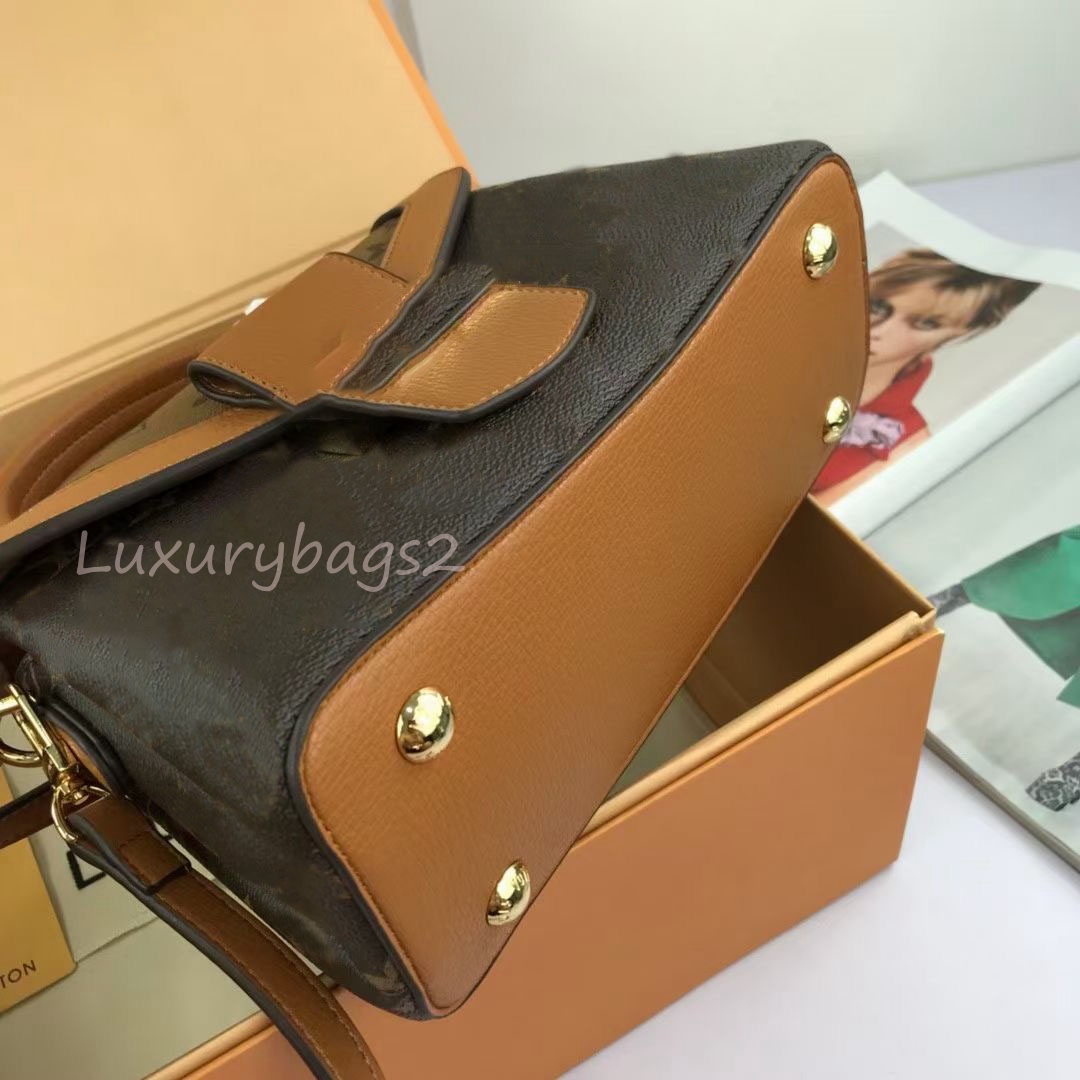 Femmes de luxe designers sacs 2021 Bandbody sac classique style noble à plusieurs reprises