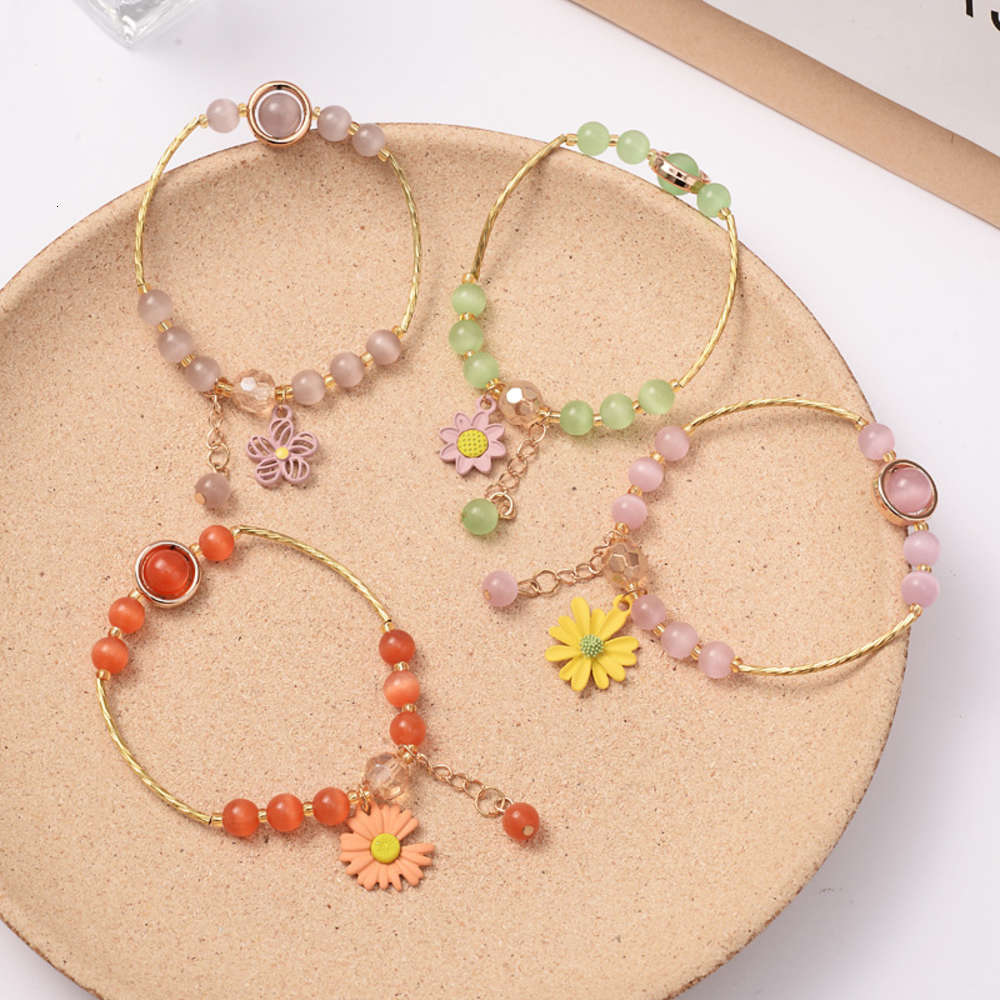 

Hand catenary Korean version Daisy Bracelet nvsen gold and jade bracelet ins style opal small fresh crystal hand ornament, Golden;silver