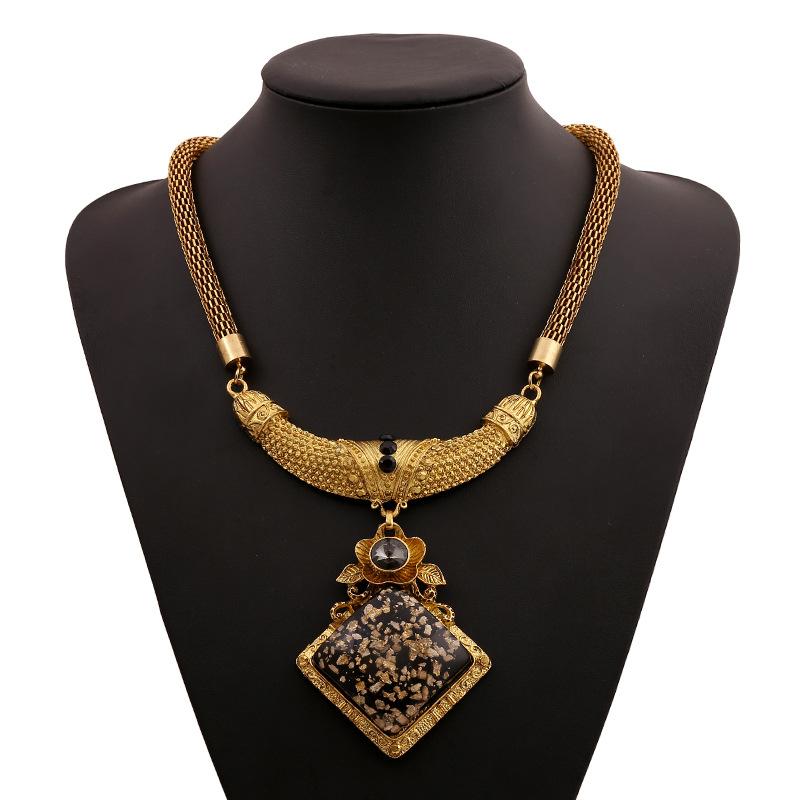 

Chokers Black Crystal Pendant With Thick Chain Choker Necklace Women Jewelry Luxury Maxi Statement Tassel Collar Necklaces