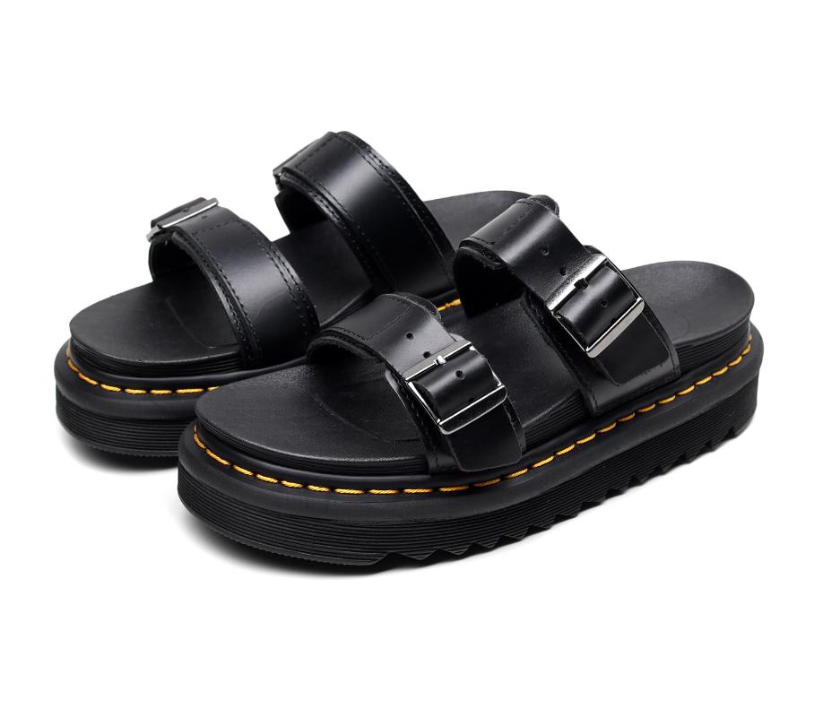 Sandals DR Roman Femmes Été Mode Filet Muffin Rouge Étudiant Flip Pantoufles En Cuir Femmes