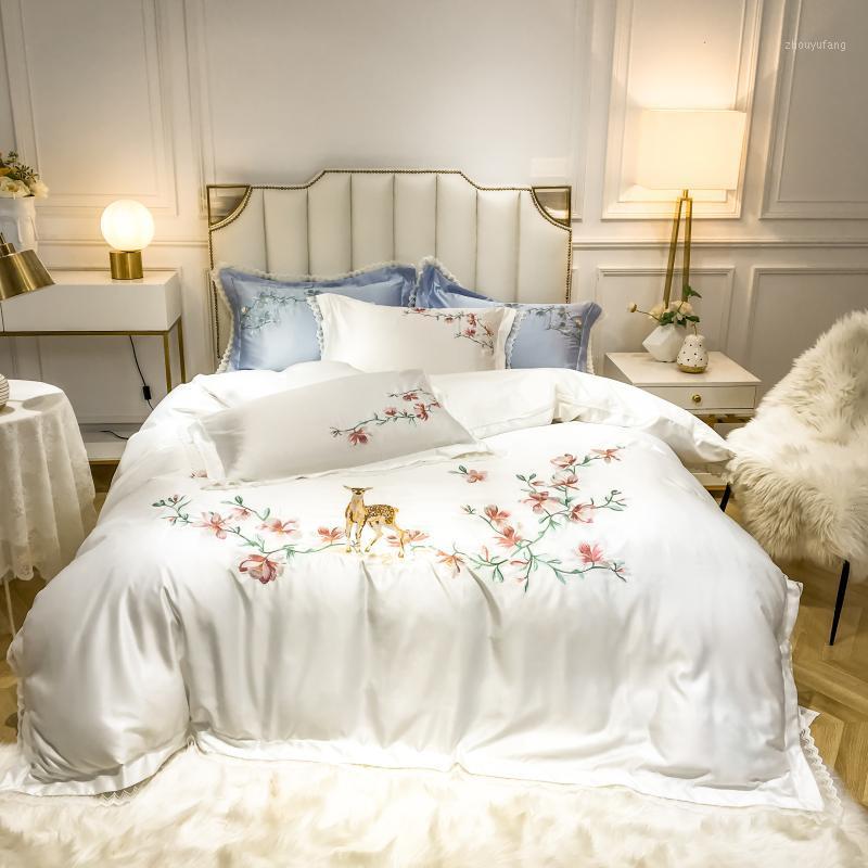 

Bedding Sets Luxury Embroidery Set Cotton Bed Linens Sheet Bedclothes /King Size Washed Silk Cover 4pcs