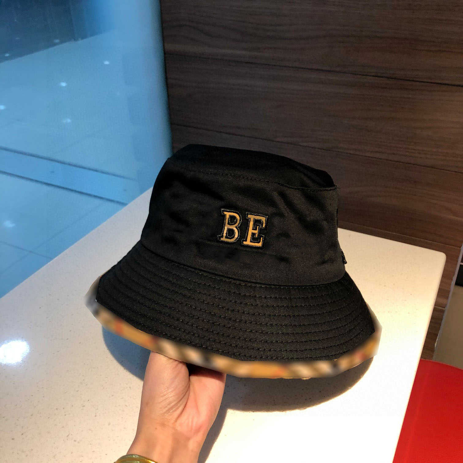 

Luxury 2021 summer fashion leisure designer Bucket Hat advanced sense full of simple men's and women's Fisherman's shading 3 colors good, Extra costs