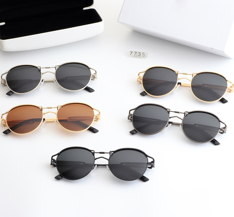 

2021 new fashion men's and women's Sunglasses street style like spring leg features full eye-catching designer sunglasses wholesal, White;black