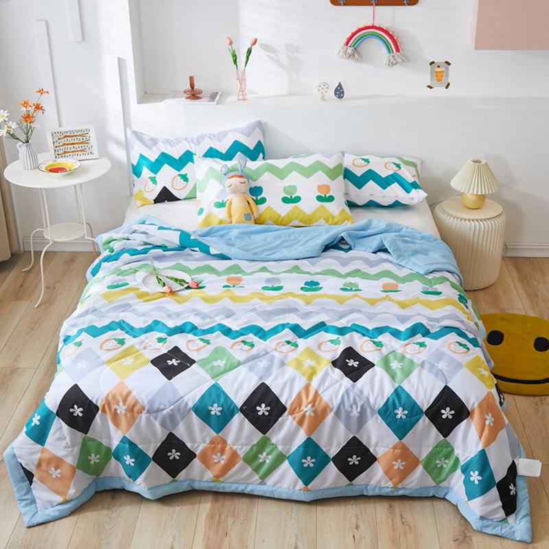 

Simple Geometric Printed Air Conditioned Comforter Duvet Leaf Flower Soft Comfortable Lightweight Home Textile Summer Quilt Only Comforters