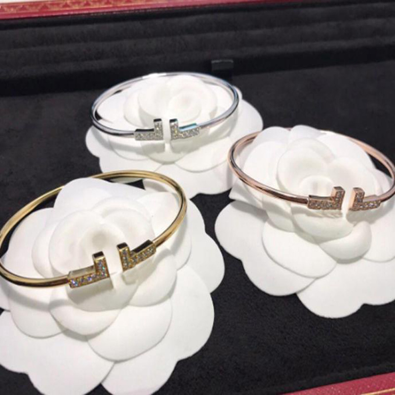 

Designer jewelry 316L TiTitanium Classic Bangles Bracelets For Lover Fashion Wristband Wedding Bangle Rose Gold Thanksgiving Day Bracelet with box