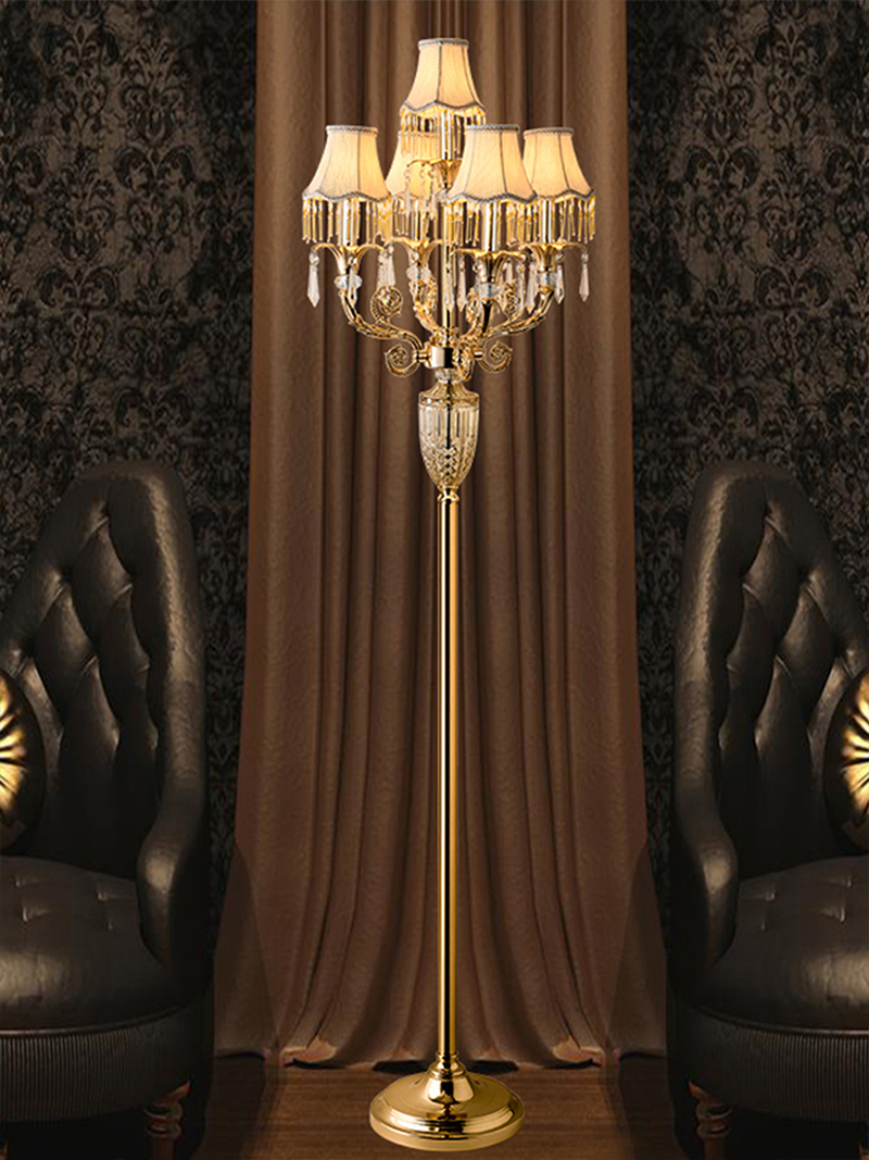 

High-end Crystal Vertical Floor Lamps European Style Livingroom Floor Light Modern Simple Bedroom Night Stands Lights Design Sense Model Room Personality Lighting