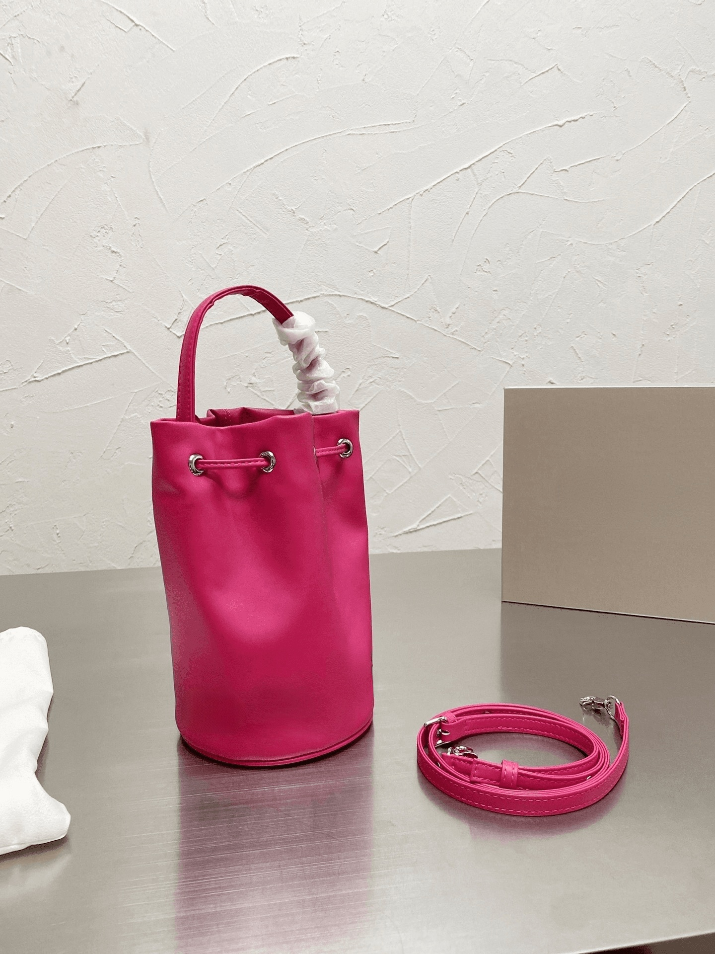 

Bags Drawstring Women Bucket Fashion Handbag Popular Messenger Luxury Crossbody Flap Elegant Classic Designer Leather Ladies Wallet 1028, Fuchsia
