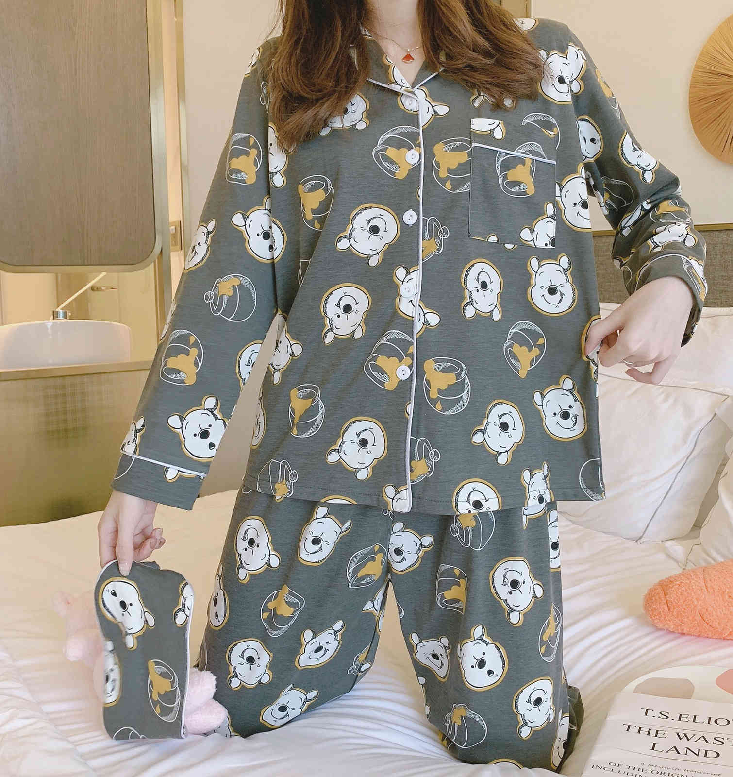 

Lady's pajama Autumn cute cartoon Pooh long sleeve trousers pajamas home suit, Yellow