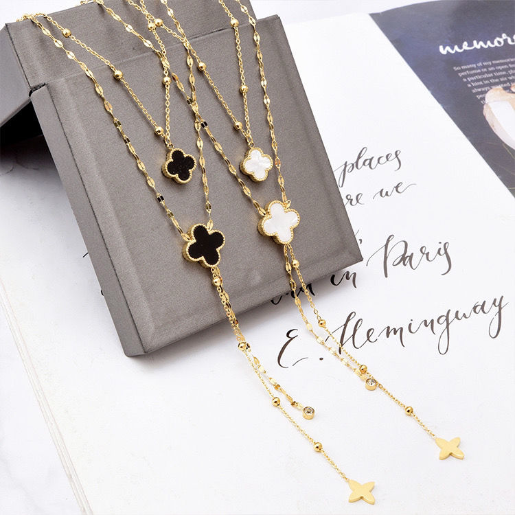 

European and American Trendy Jewelry Black and White Double-Layer Double-Sided Four-Leaf Flower Necklace Presbyopic Tassel Pendant Clavicle, Silver
