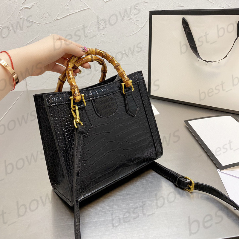 

Luxurys designers top Quality Ladies 2021 Leather shopping bag handbag Women fashion mother large capacity purse handbags shoulder bags embroidery Brand bamboo, No bags