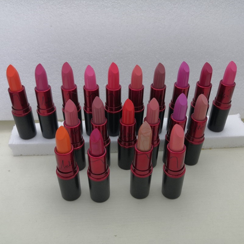 

Maquillage brand makeup nicki Lipstick 3g 20 colors English name in stock, Customize
