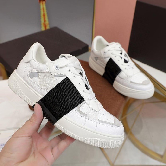 

Men Sneakers Designer Shoes Women Nylon Runner Trainers Top Suede Leather Low-cut Shoes Black White Slip-on Casual Shoe