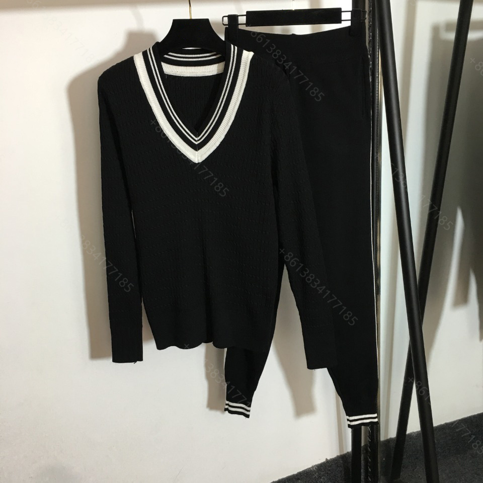 

Designer women set hoodie sweater V-neck wool hoodies coat design clothing CD brand sweaters trousers logo long sleeve letter logo two-piece girls hooded sweatshirt