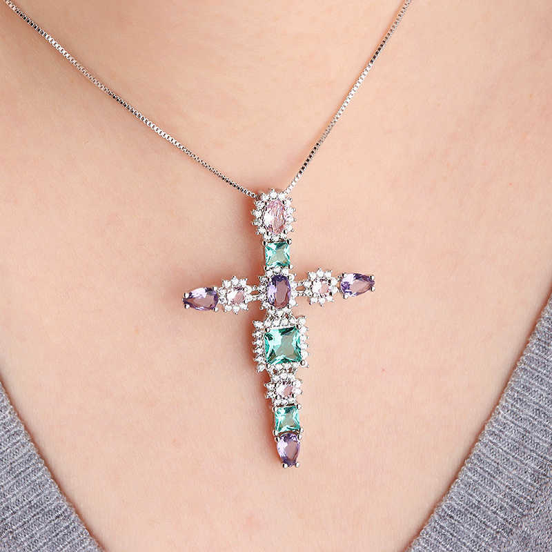 

Multicolor Cross Pendants Necklace Cubic Zirconia Stone For Women Fashion Clear Crystal Glass Party Necklace Trendy Jewelry New X0707