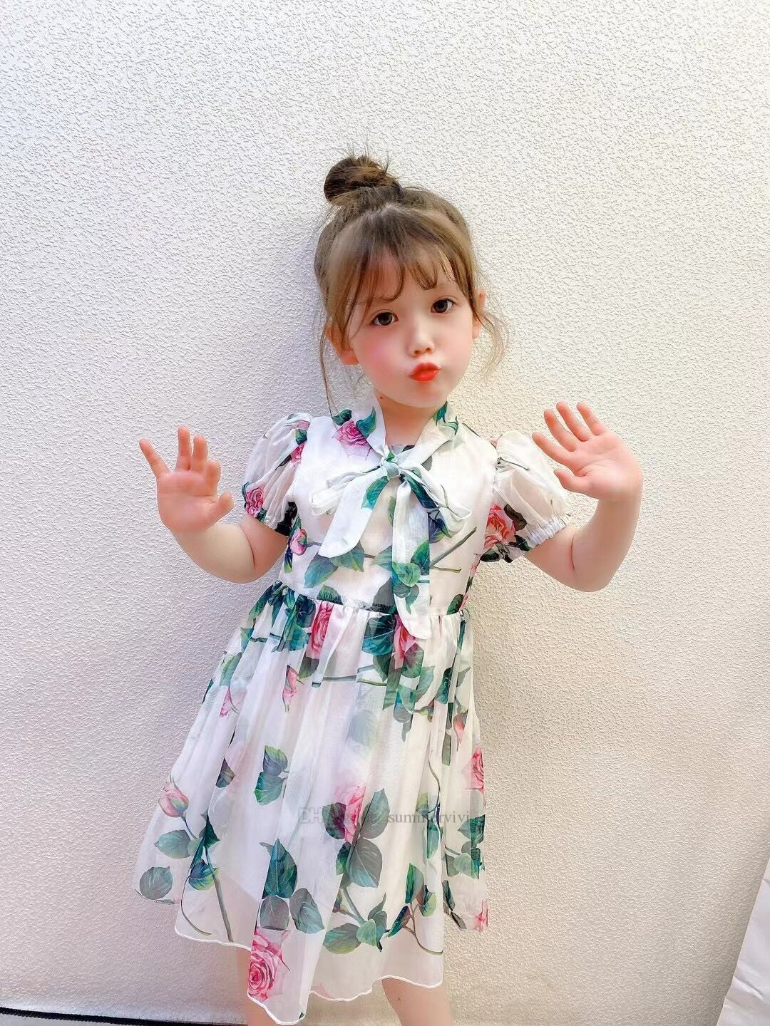 

Designer Children flowers Printed Dresses Palace style Girls lace-up Bow Puff Sleeve princess Dress Luxury Kids party Clothing A7015, Red;yellow