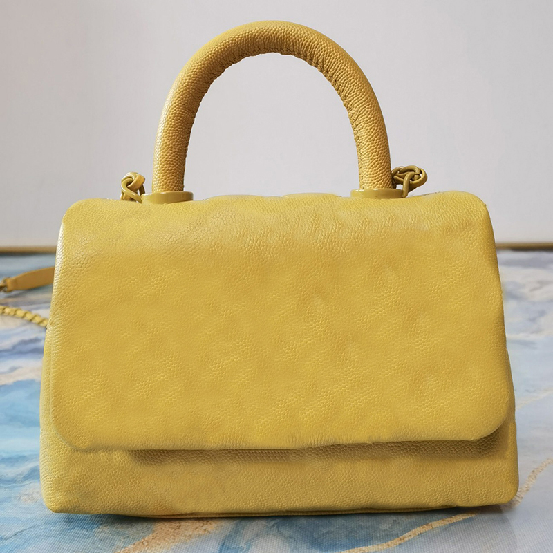 

5A top pochette tote bag luxury design women handbag 2021 cowhide purse caviar gold chain wallet crossbody clutch parts message shoulder wholesale, Beige