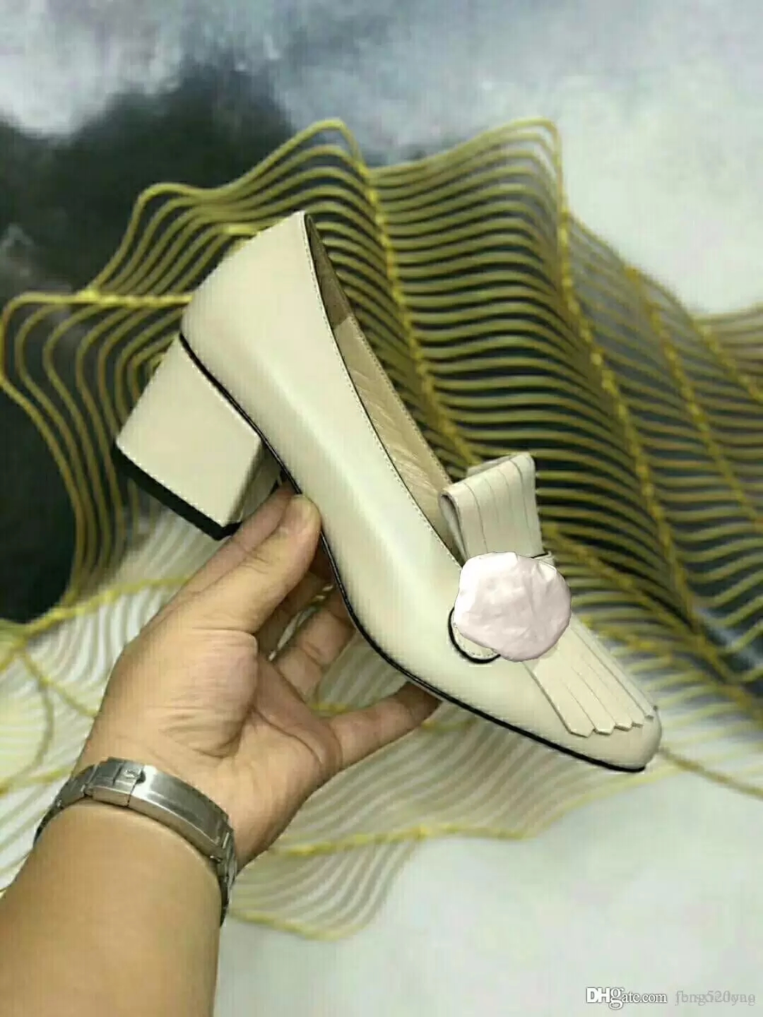 

Classic Mid heeled boat shoe Designer leather Thick heel high heels 100% cowhide Tassels Round head Metal Button women Little bee Dress shoes Large size 35-42 us4-us11, Beige