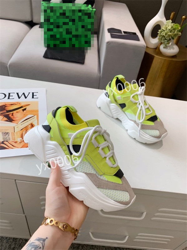 

New Low Casual shoes Rhyton top Sneaker designer Plaid pattern Platform Classic Suede Leather Sports Skateboarding Shoes Men Women Sneakers wlg200805, Choose the color