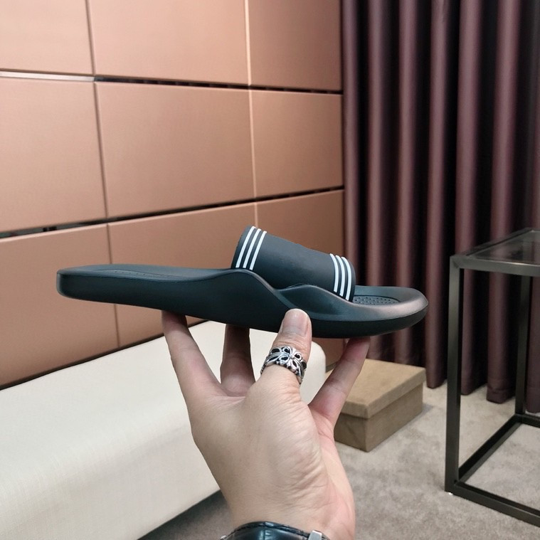 

2021 Brand Mens shoes Ladies Trainers Designers Luxury casual shoe Fashion Women Boots triple shoe's Crystal bottom Top quality Sneakers, 02