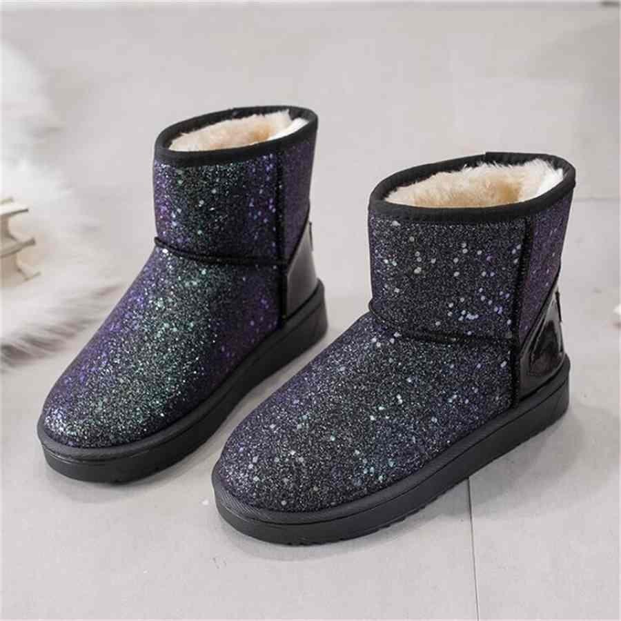 

Winter Women Boots Ladies Female Brand Fashion Designer Loafers Flat Shoes Luxury Platform Fur Ankle Snow Boots for Women wenshet, Silver