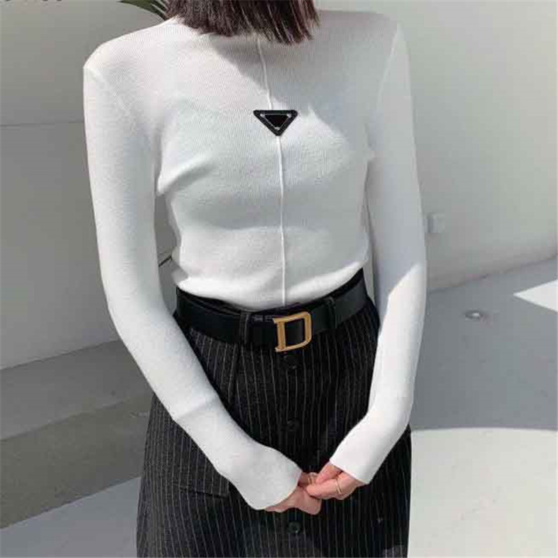 

Sexy Ladies Slim Bottoming Shirt Sweaters Long Sleeve Turtleneck Metal Triangular Label Designer Tops With Tags, White