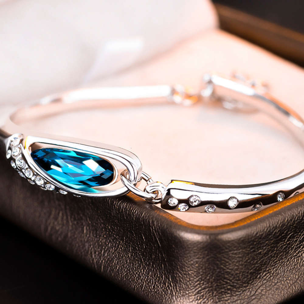 

Hand catenary Glass shoes Silver Plated Austrian Crystal Bracelet inlaid with diamond Korean jewelry fashion, Golden;silver