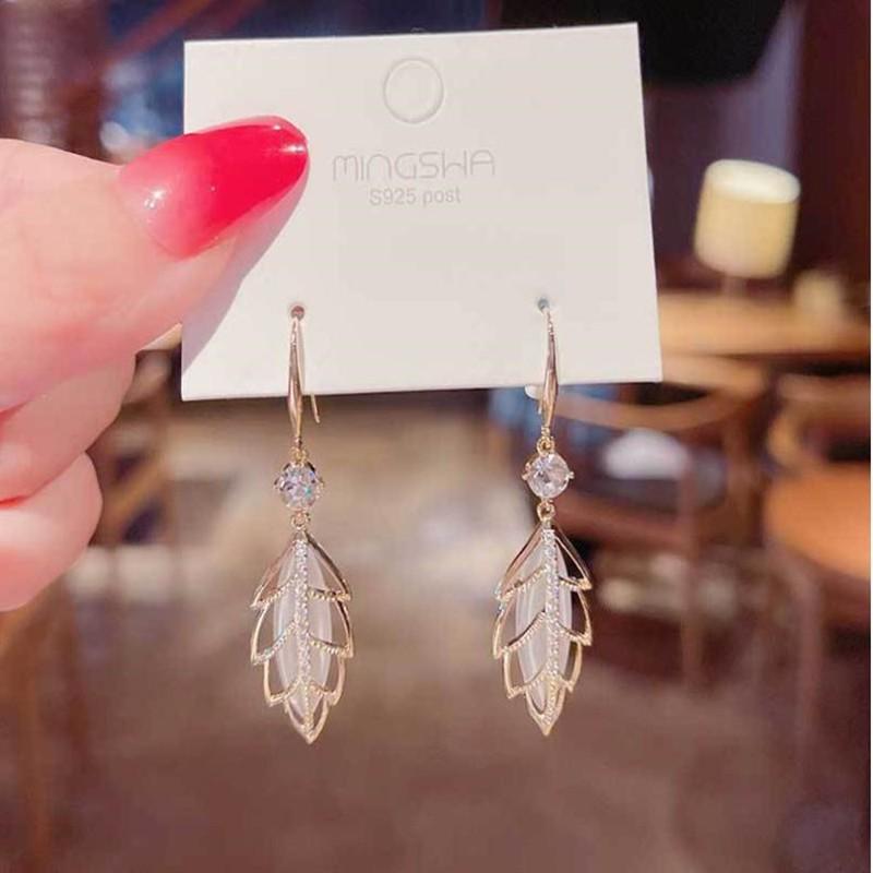 

Dangle & Chandelier 2021 Arrival Trendy Korean Hollowed Out Opal Leaf Earrings For Women Fashion Elegant Shiny Crystal Luxury Jewelry