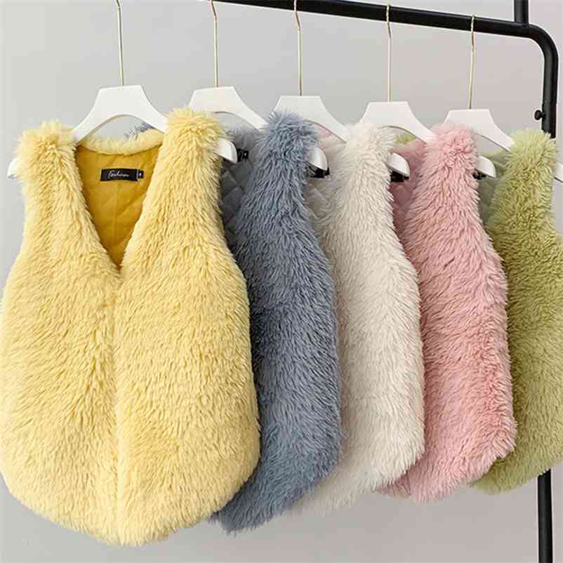 

Autumn Winter Fashion Faux Fur Vests Women Warm Thick High Quality Coats Jackets Slim Sleeveless 210519, Green