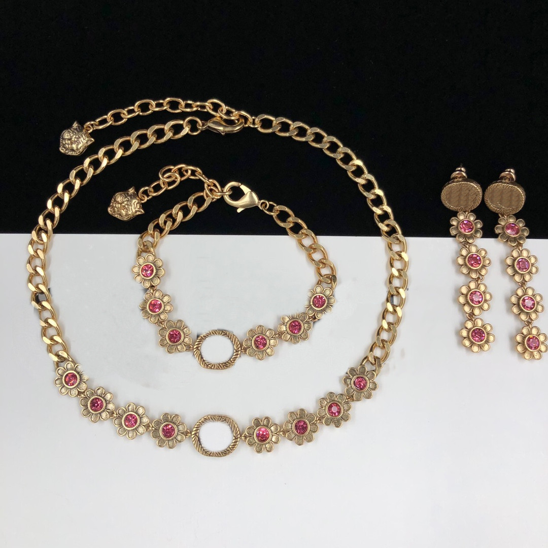 

Top Luxury Designer Necklace for Women Products Brass Necklaces Quality 18k Gold Bracelets Fashion Jewelry Supply
