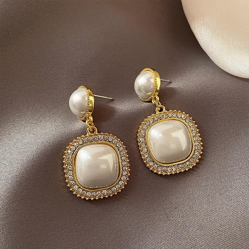 

Dangle & Chandelier 2021 Fresh Geometric Square Temperament Senior Drop Earrings Contracted Sweet Pearl Fashion Women Joker Trend