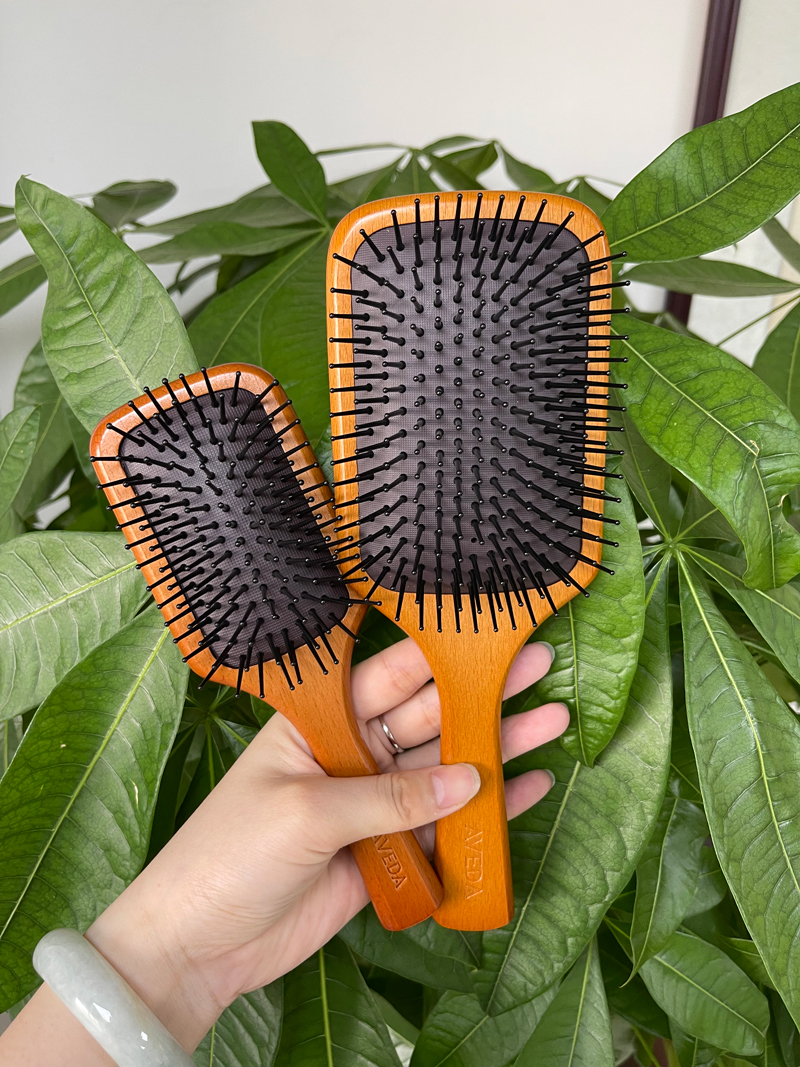 

Top Quality AVEDA Paddle Brush Brosse Club Massage Hairbrush Comb Prevent Trichomadesis Hair SAC Massager