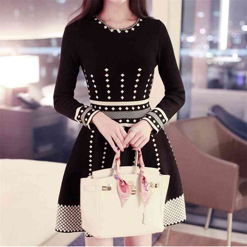 

Spring Autumn Women's Knitting Dress High Waist Elegant Fashion Sweater Long Sleeve Pleate Black Mini es 210520