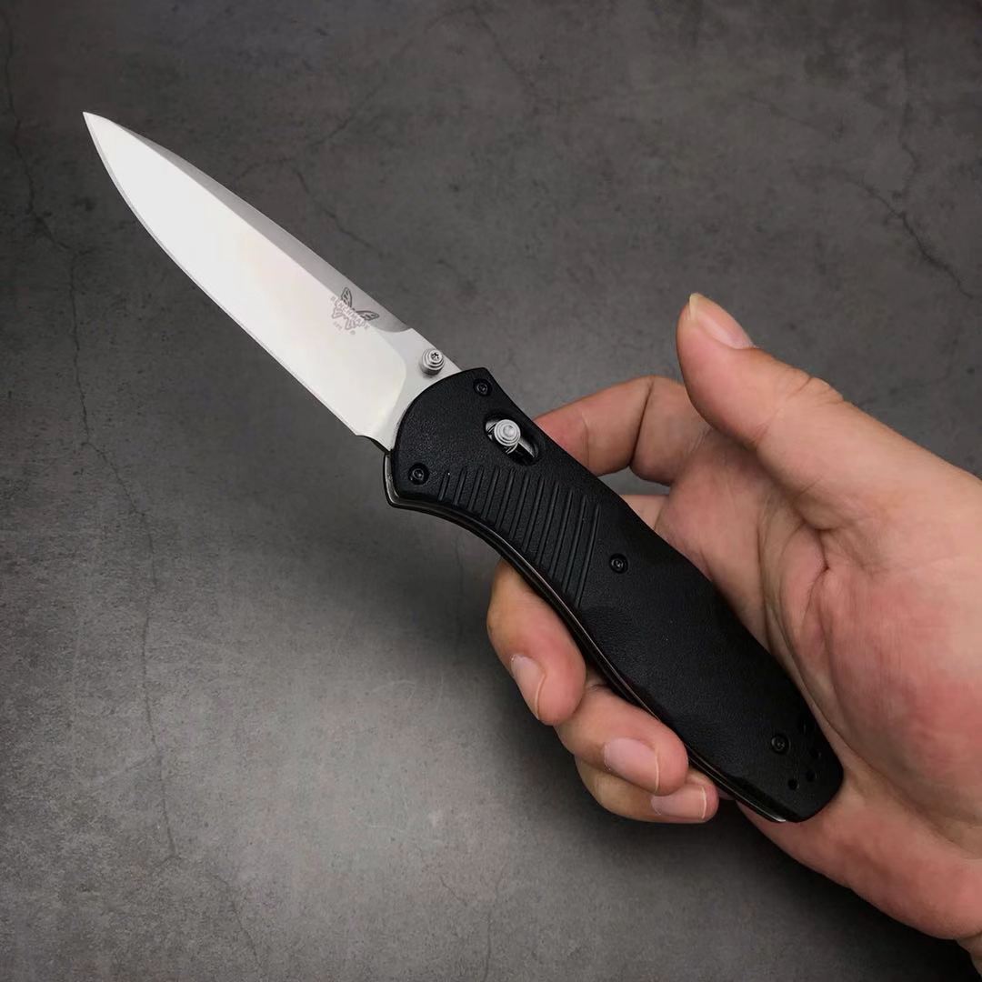 

Benchmade 580 Barrage AXIS-Assisted Folding Knife 3.6" Satin Plain Blade, Black Valox Handles Semi-automatic side jump with secondary s