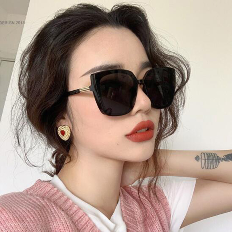 

Classic Fashion Square Frame Sunglasses Elegant Retro Beach Travel Sun Glasses Hip Hop Style Stylish Unisex Sunglass, Black