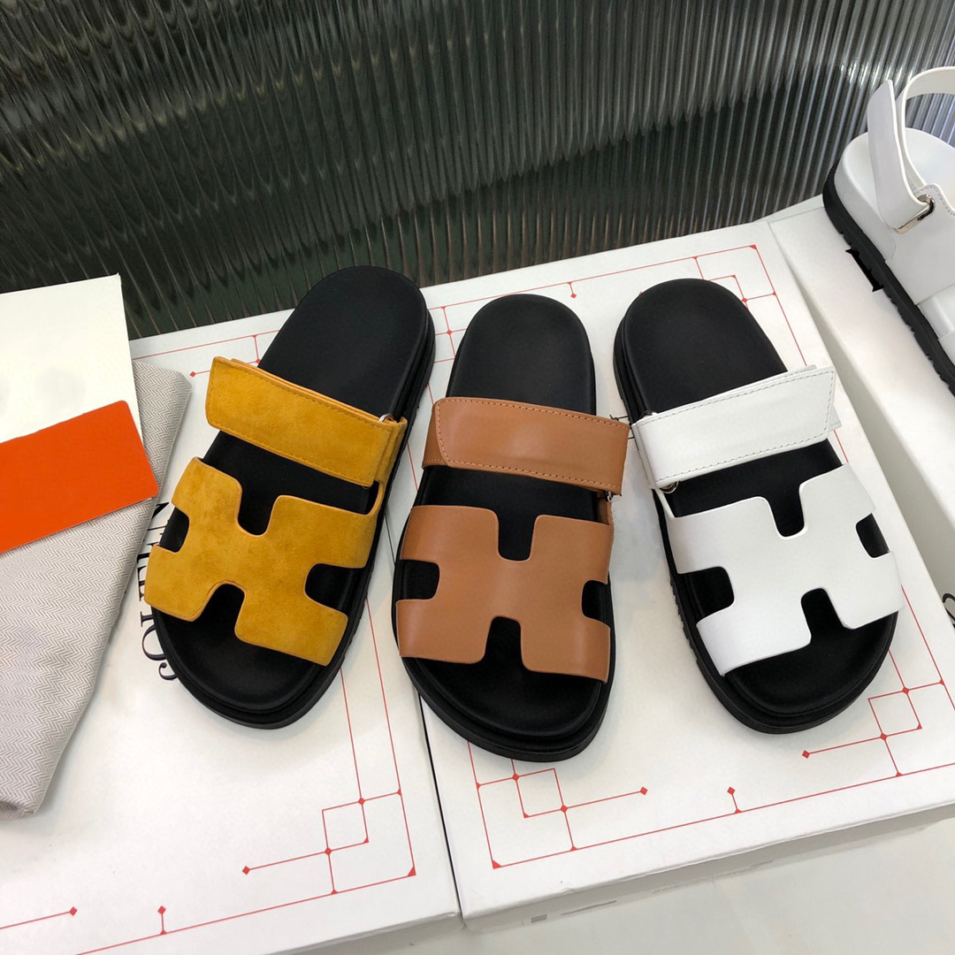 

Dio Women Sandals Hollow out logo Flat Slippers Sandal Studded Girl Shoes Arrivel Jelly Platform Slides Lady Flip Flops, Choose the color