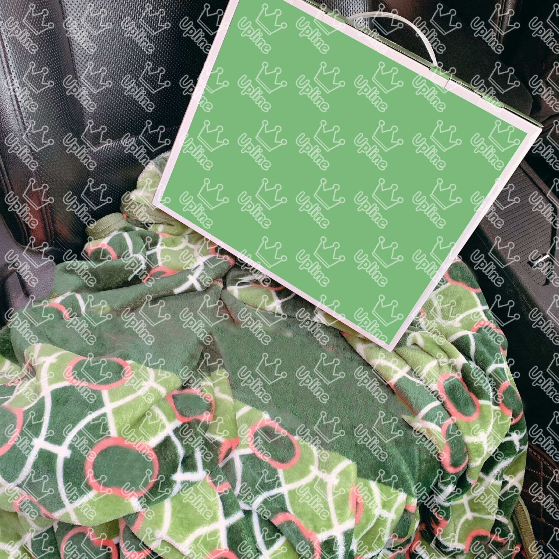 

Stylish Letter Jacquard Throw Blanket Spring Autumn Velvet Home Sofa Office Portable Warm Blankets Gift